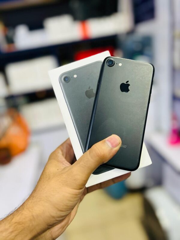 Apple iPhone 7 32GB Pta approved With Box