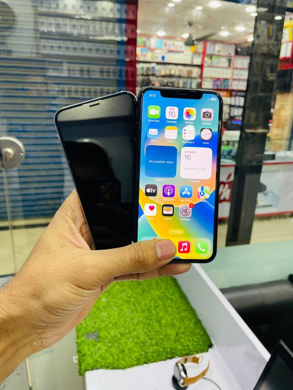 Apple iPhone XS 64GB PTA Approved - Image 4