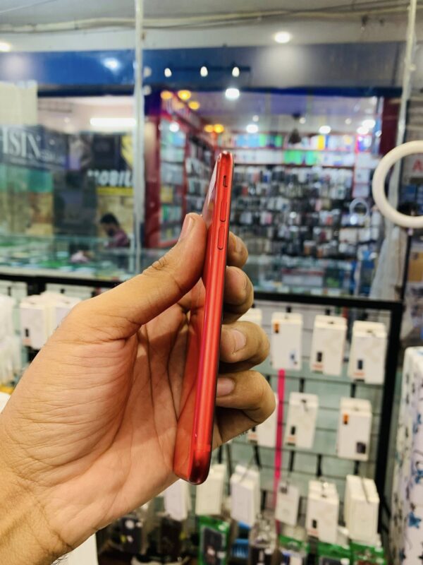 Apple iPhone SE (2020) 256GB PTA Approved - Image 3